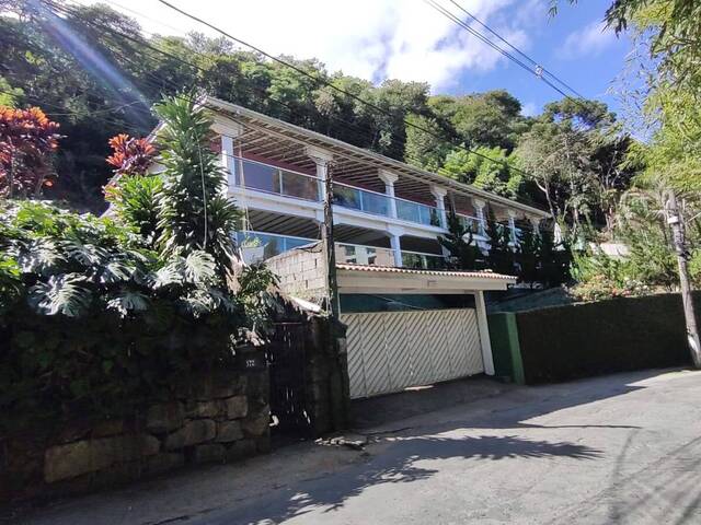 #4 - Casa para Venda em Petrópolis - RJ