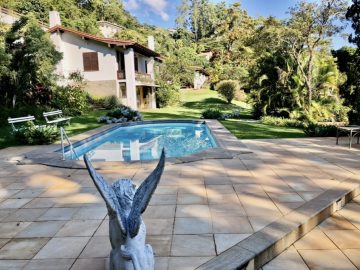 Casa linear em Nogueira fora de condomnio