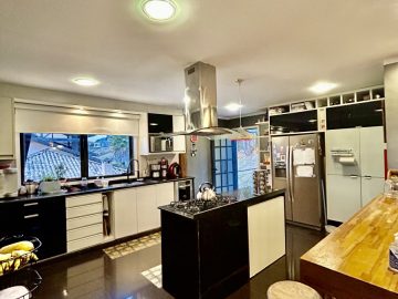 Casa Alto Padrão - Venda - Nogueira - Petrópolis - RJ